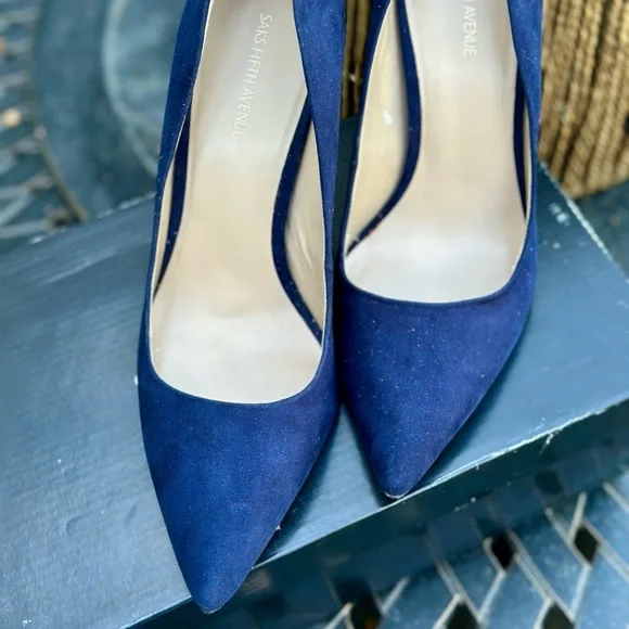 Saks Fifth Avenue Navy Blue Suede Heels - Picture 4 of 9